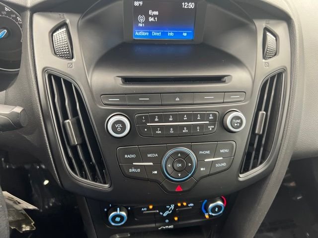 Used 2017 Black Ford SE image 17