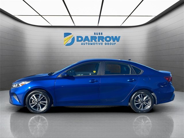 2023 Kia Forte LXS photo 2