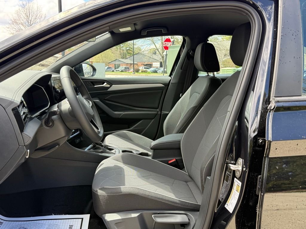New 2026 Black Volkswagen 1.5T Sport image 26
