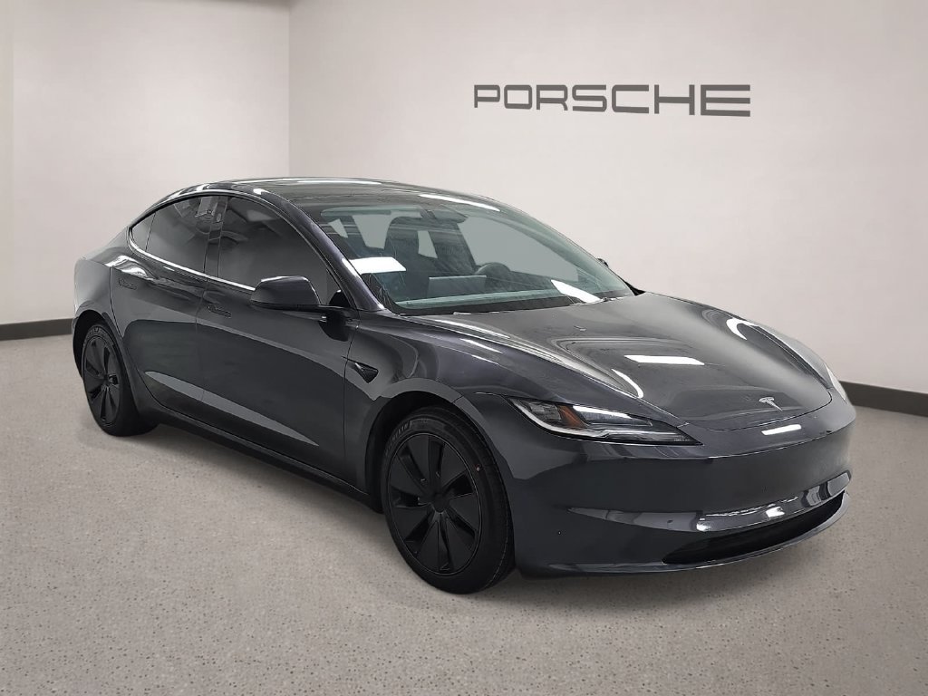 Used 2025  Tesla  image 8