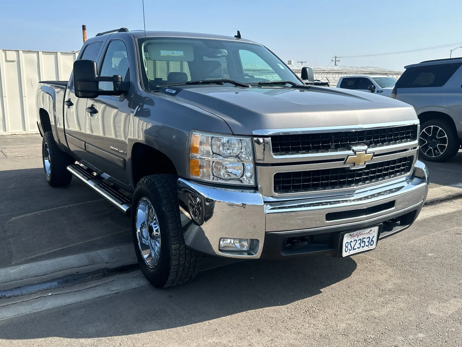 Used 2008 GRAYSTONE METALLIC Chevrolet LT w/1LT image 2