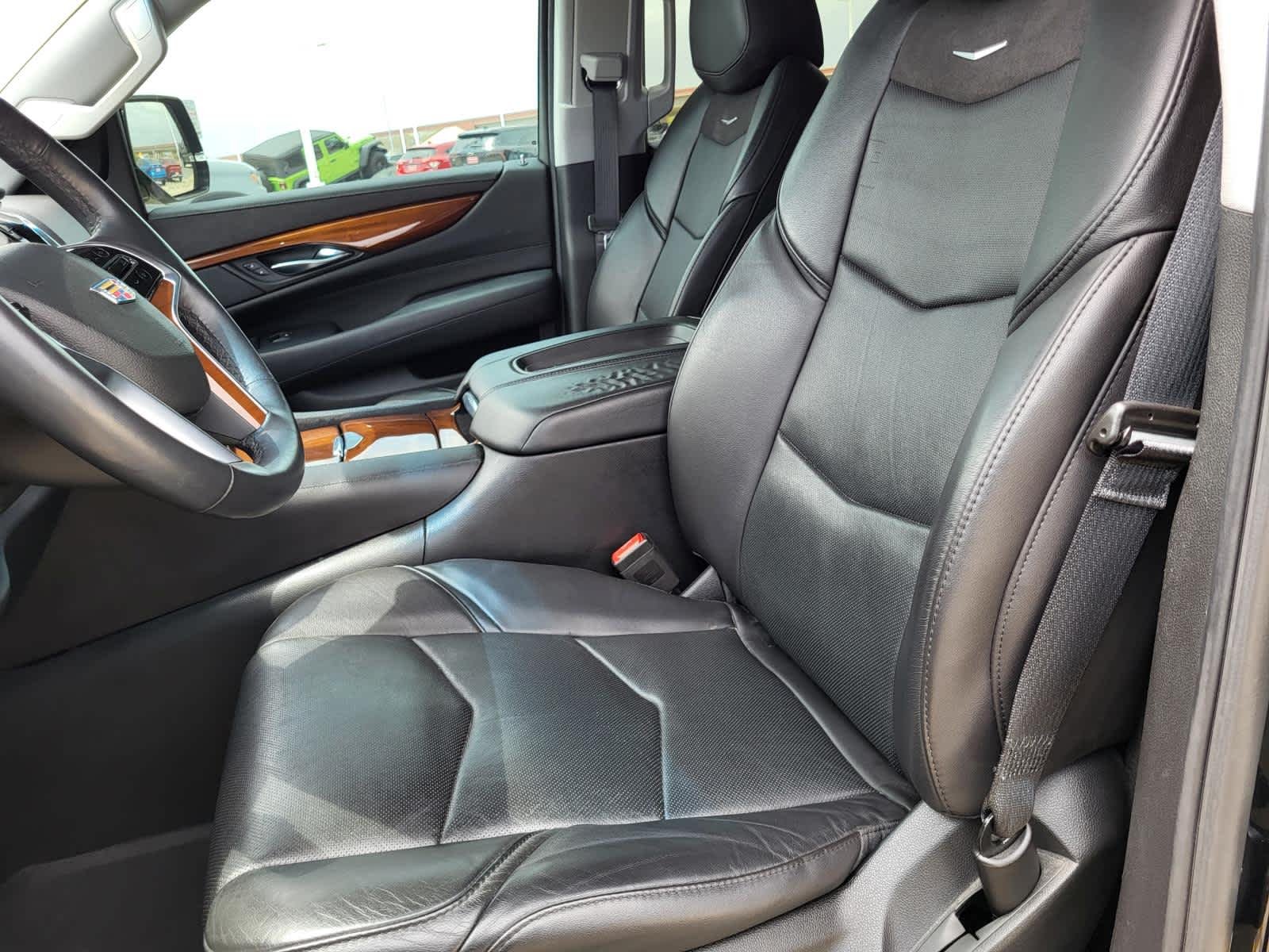 Used 2018 Black Raven Cadillac  image 16