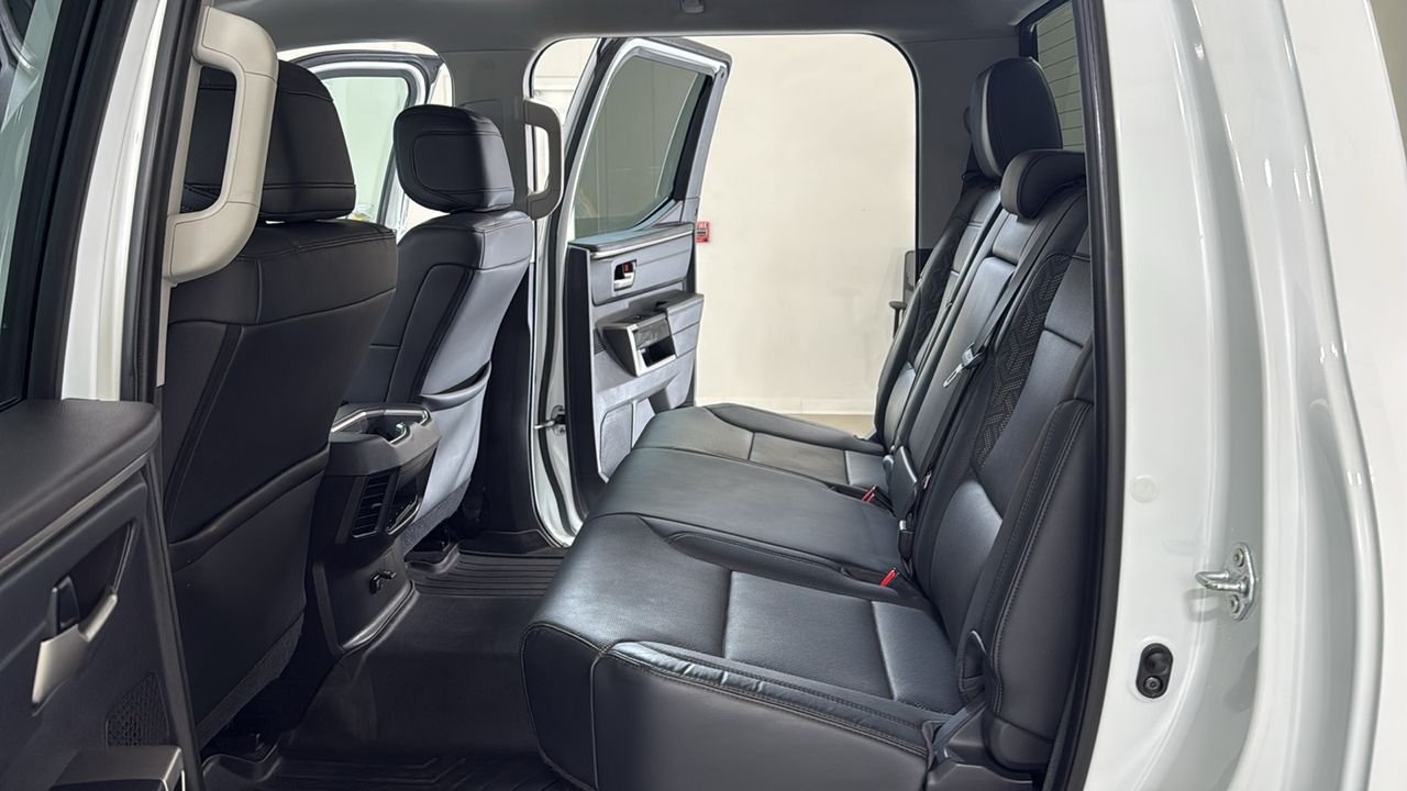 2023 Toyota Tundra Limited - Photo 15