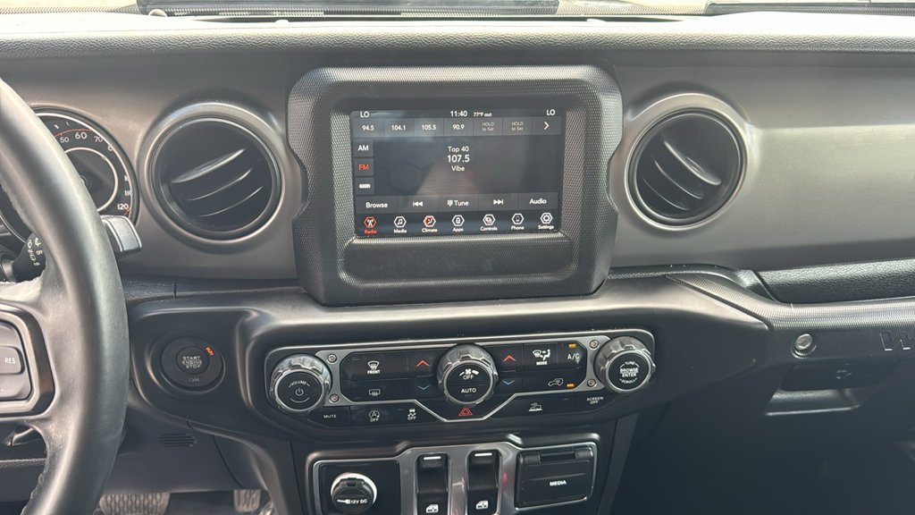 Used 2022 Gray Jeep Sport S image 27