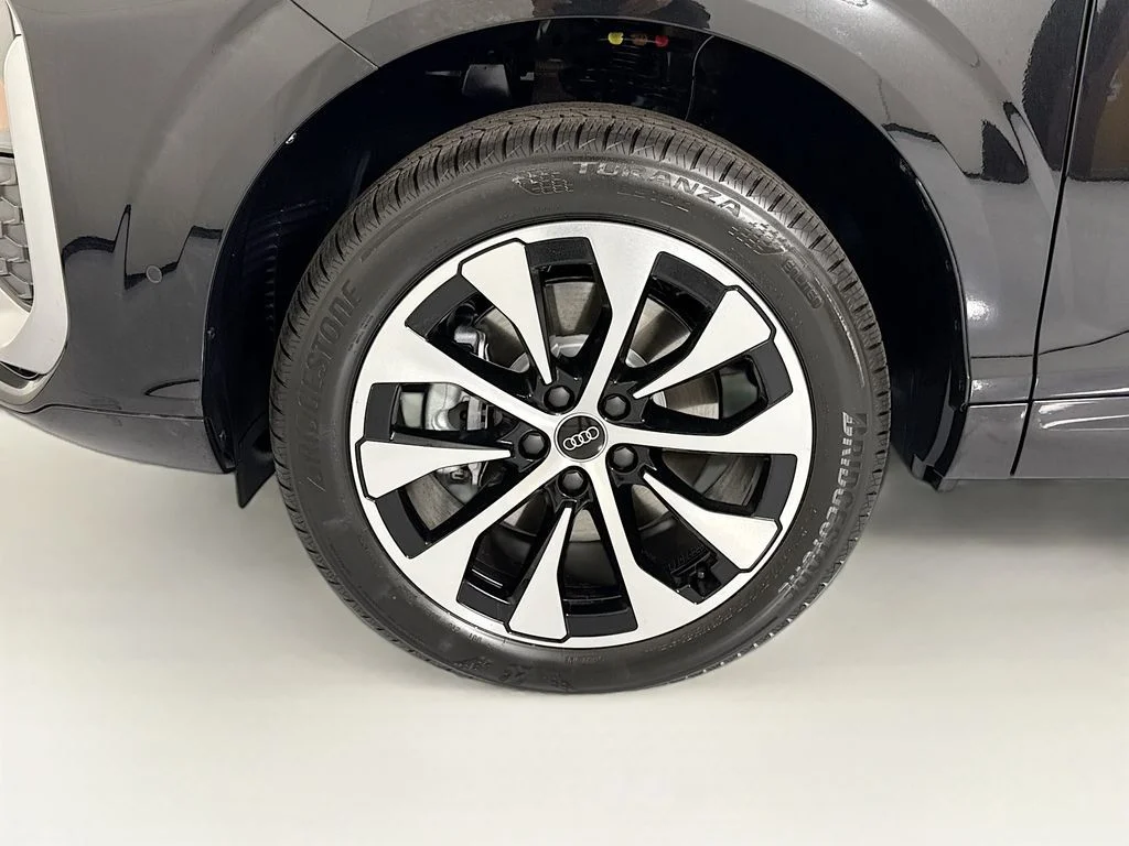 New 2026 Black Audi  image 32