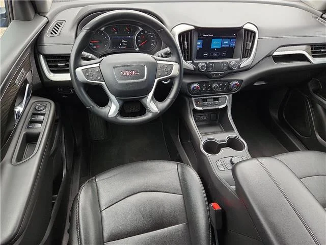 Used 2024 Riptide Metallic GMC SLT Front-Wheel Drive image 11