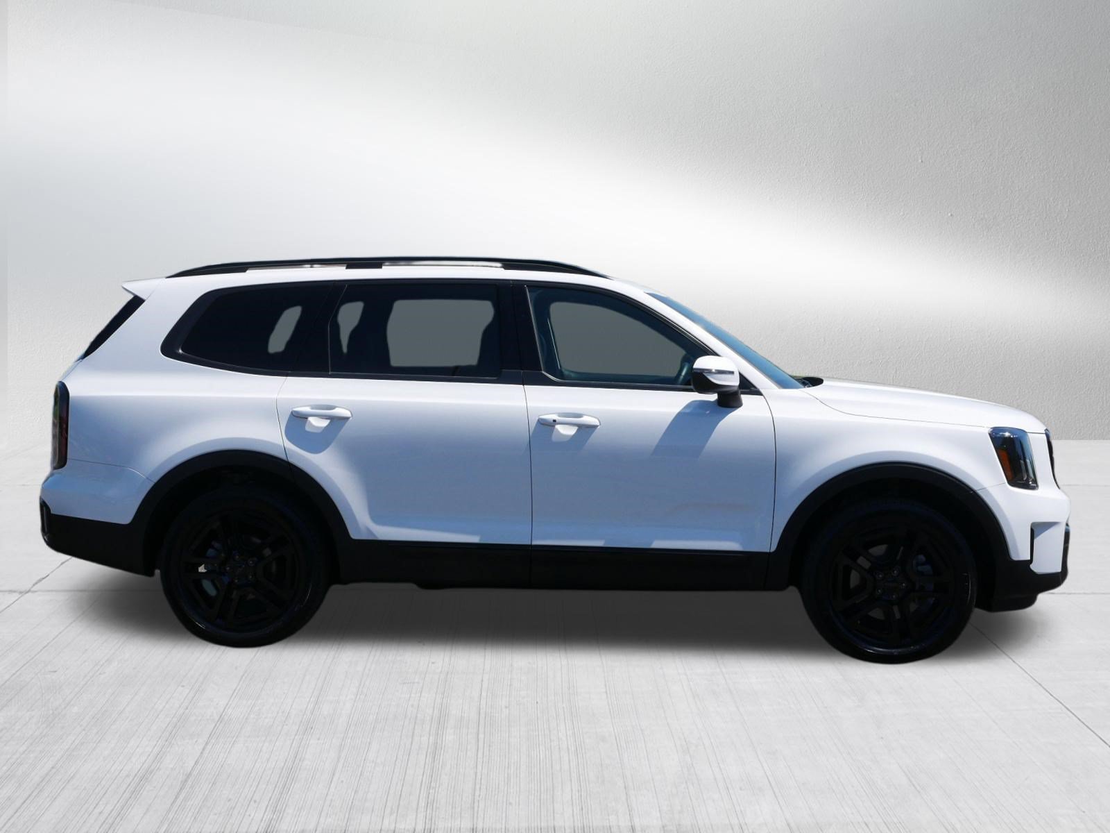Certified Used 2025 Glacial White Pearl Kia EX X-Line image 8