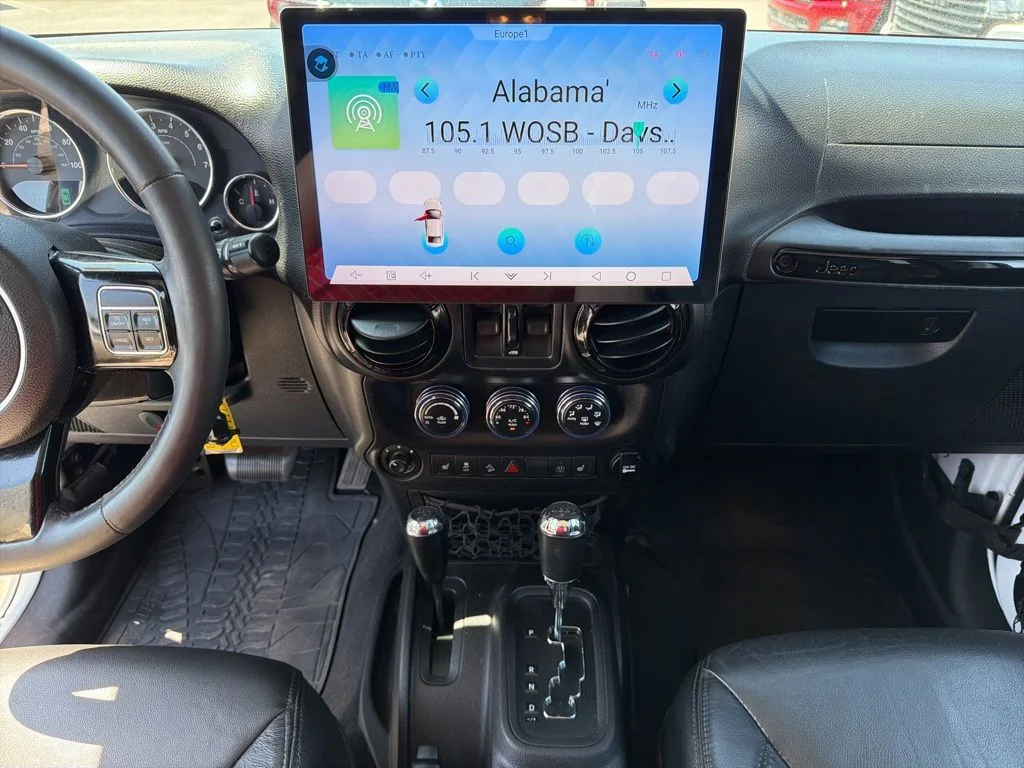 Used 2014 White Jeep Unlimited Sahara image 42