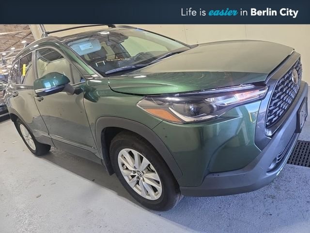 2022 Toyota Corolla Cross LE AWD's photo