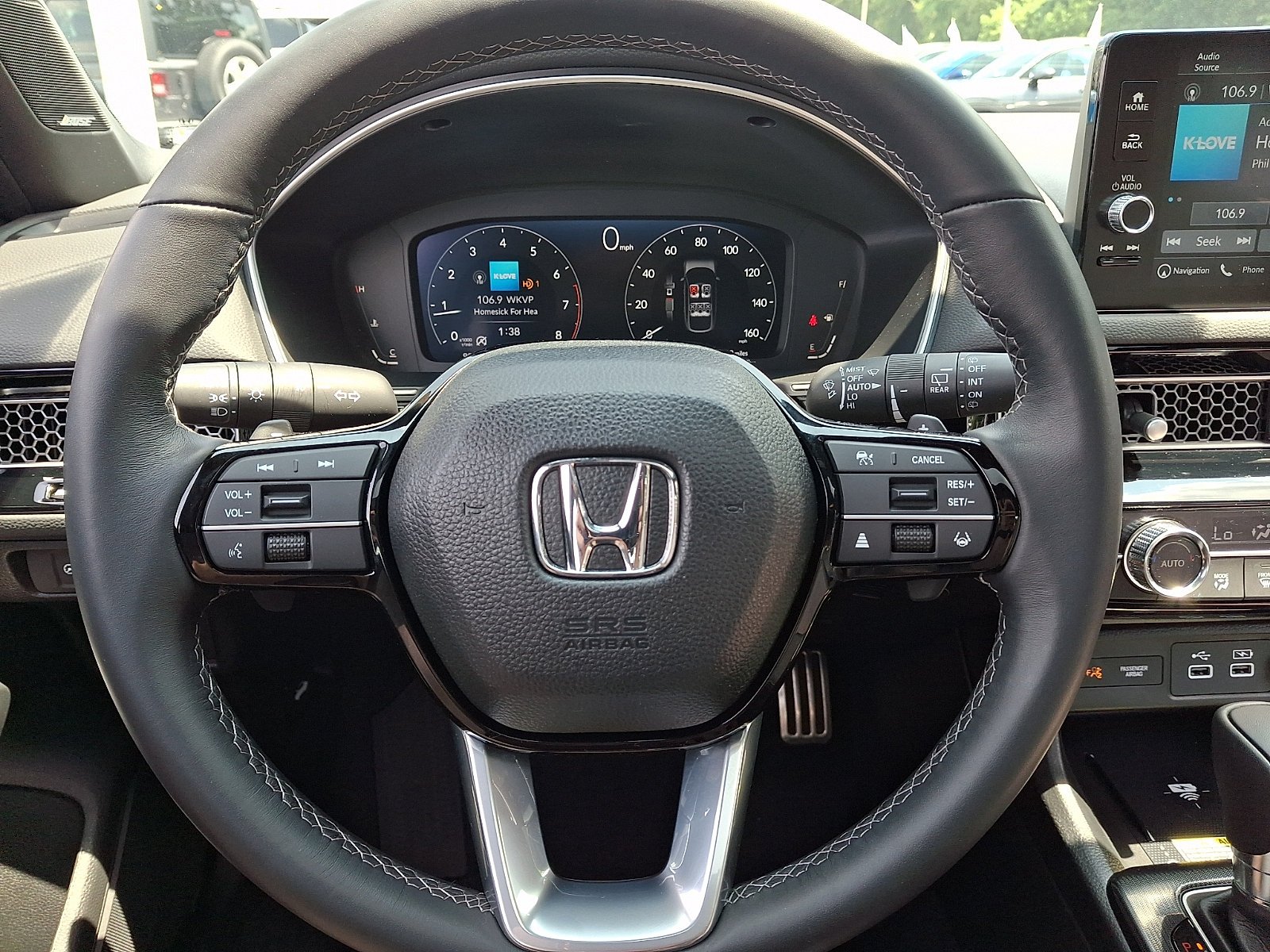 2023 Honda Civic Hatchback Sport Touring - Photo 19
