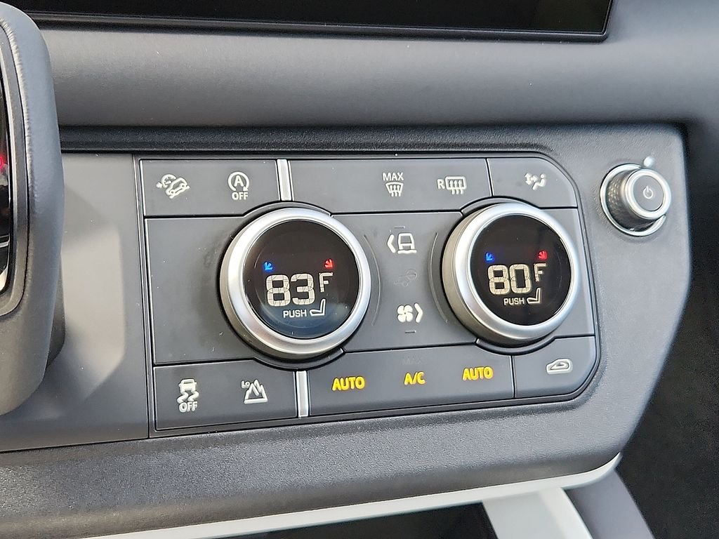 2025 Land Rover Defender S - Photo 16