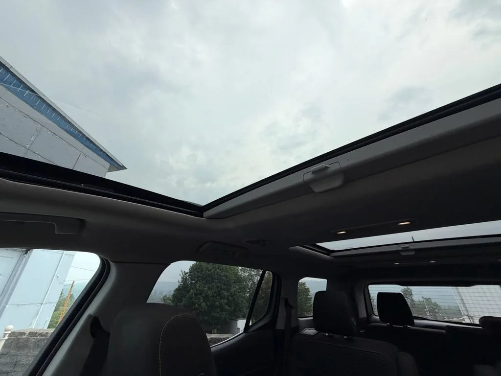 Used 2019 EBONY TWILIGHT METALLIC GMC SLE image 23