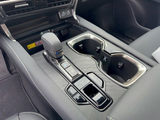 New 2026 Eminent White Pearl Lexus PREMIUM image 24