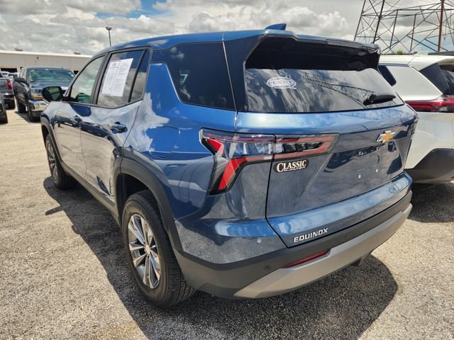 Used 2026 Lakeshore Blue Metallic Chevrolet LT image 4