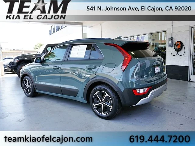 Certified Used 2023 Green Kia EX image 7
