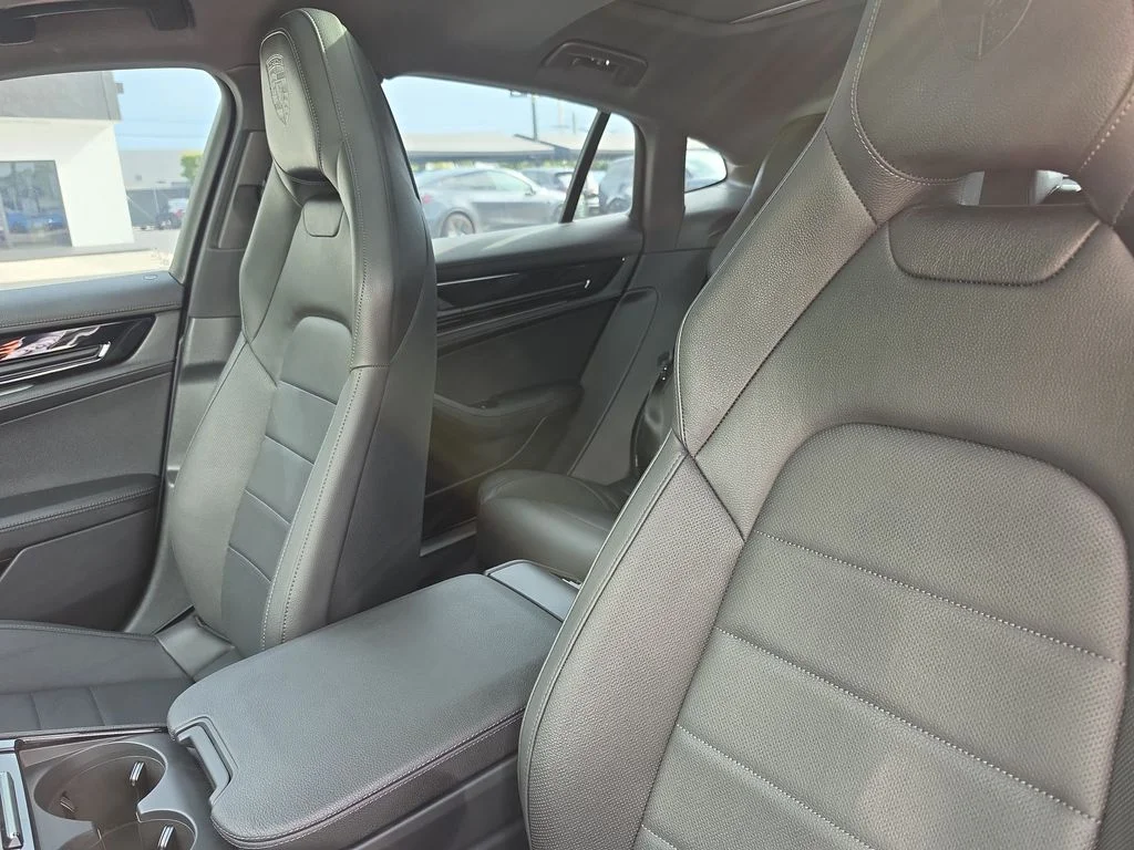 Used 2024 White Porsche 4 image 21