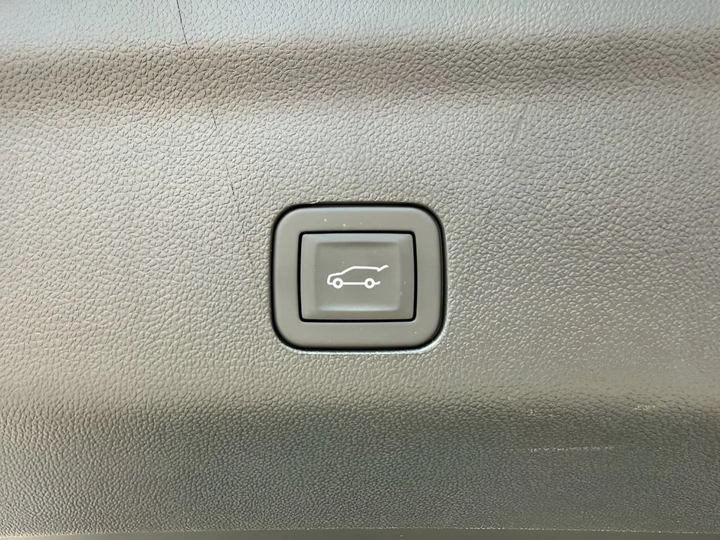 Used 2026 Black Raven Cadillac Platinum Sport image 41