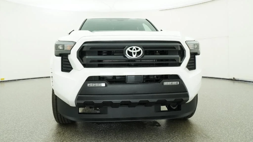 New 2026 Ice Cap Toyota SR5 image 11