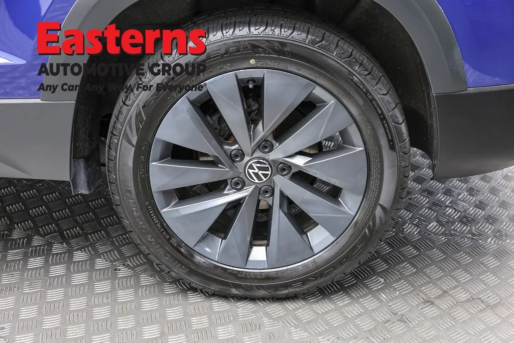 Used 2024 Gray Volkswagen 1.5T S image 8