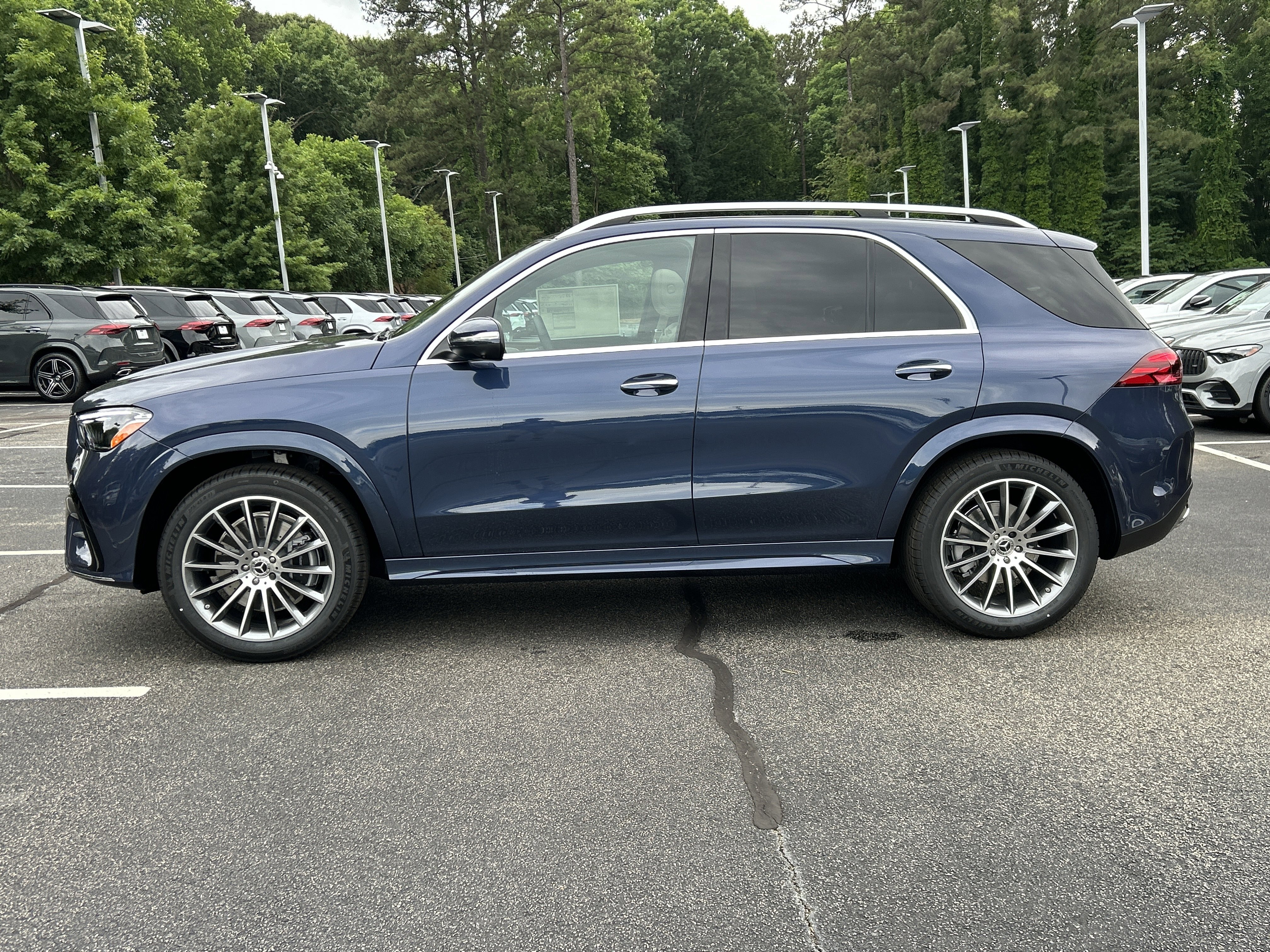 New 2026 Twilight Blue Metallic Mercedes-Benz GLE 350 SUV image 12