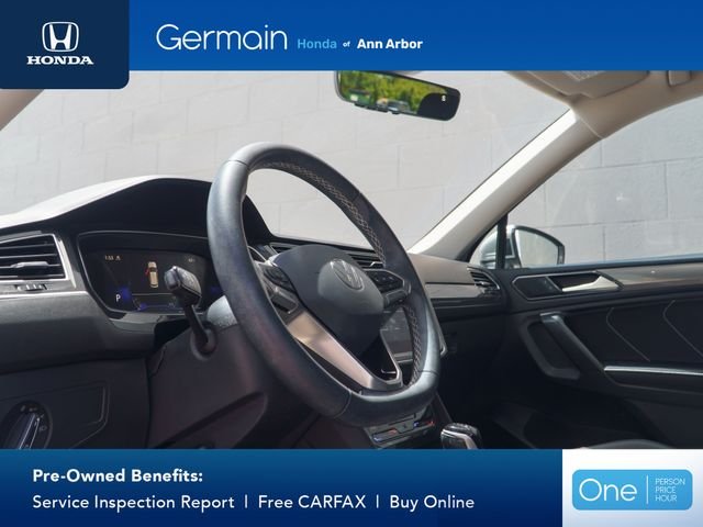 Used 2023 Silver Metallic Volkswagen 2.0T SE image 5