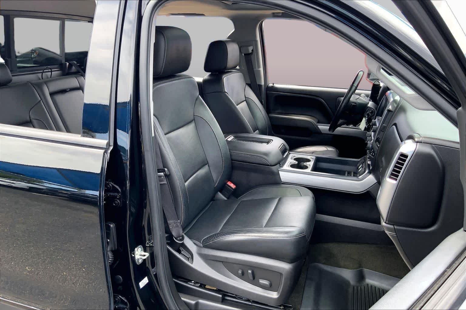 Used 2017 Black Chevrolet LTZ image 9