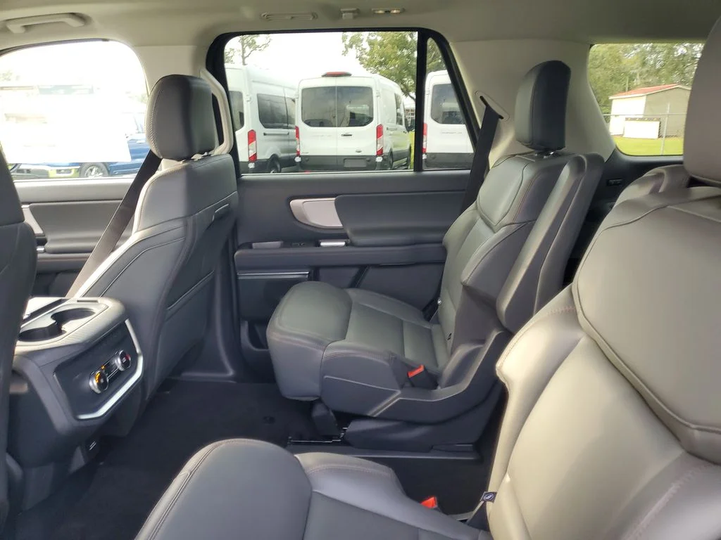 2025 Ford Expedition Active - Photo 26