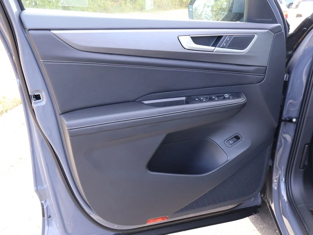 New 2026 Gray Volkswagen 2.0T SE w/Technology image 41