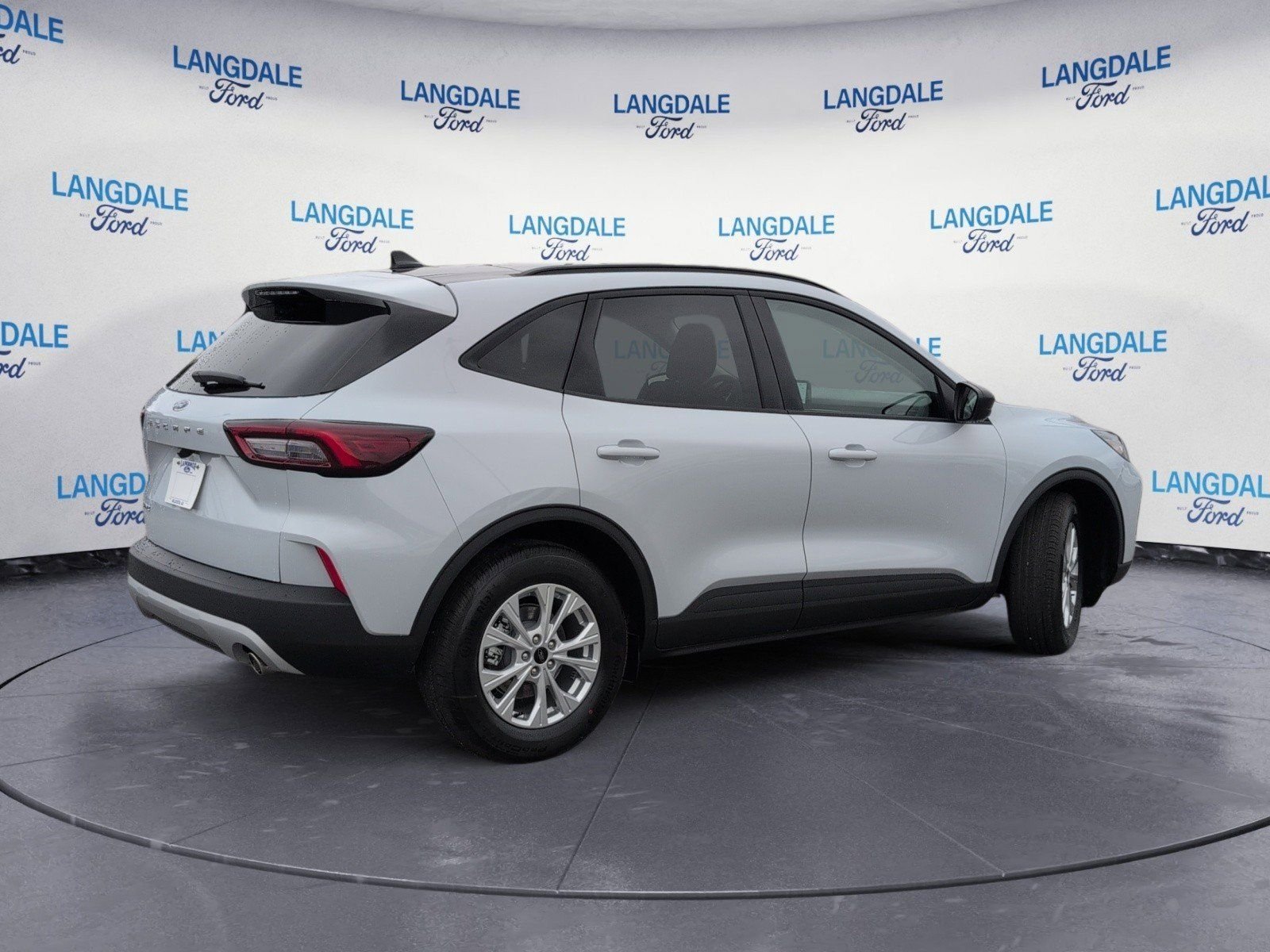 New 2026 Space Silver Metallic Ford Active image 4