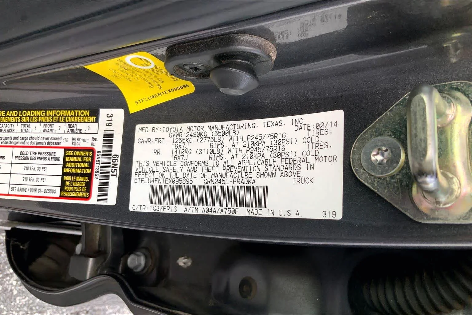 Used 2014 Magnetic Gray Metallic Toyota  image 27