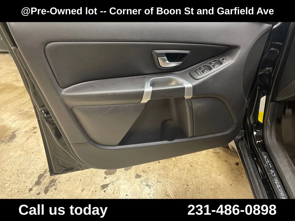 Used 2008 Black Volvo 3.2 image 14