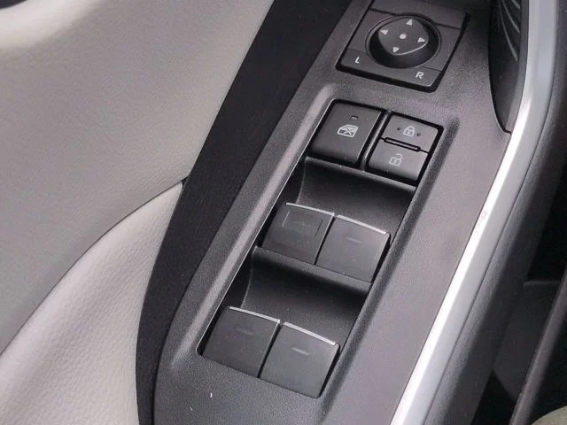 Certified Used 2024  Toyota XLE image 22