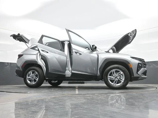 New 2026 Silver Hyundai SE image 31