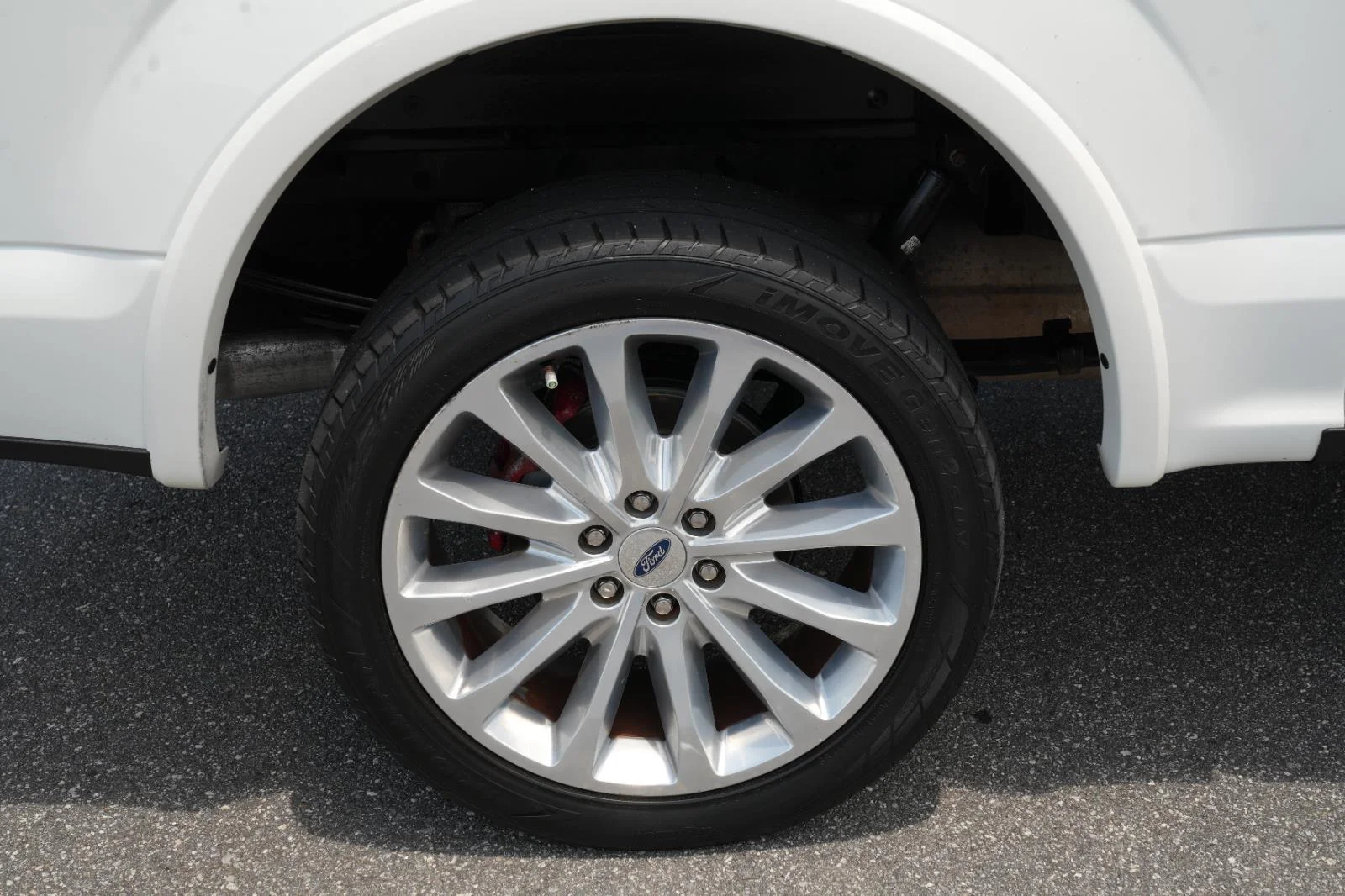 Used 2020 White Ford Limited image 40