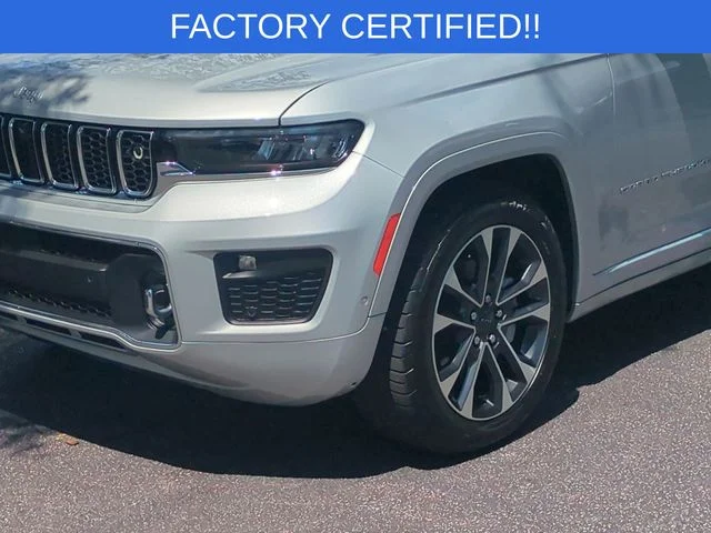 Used 2025 Silver Jeep Overland image 9