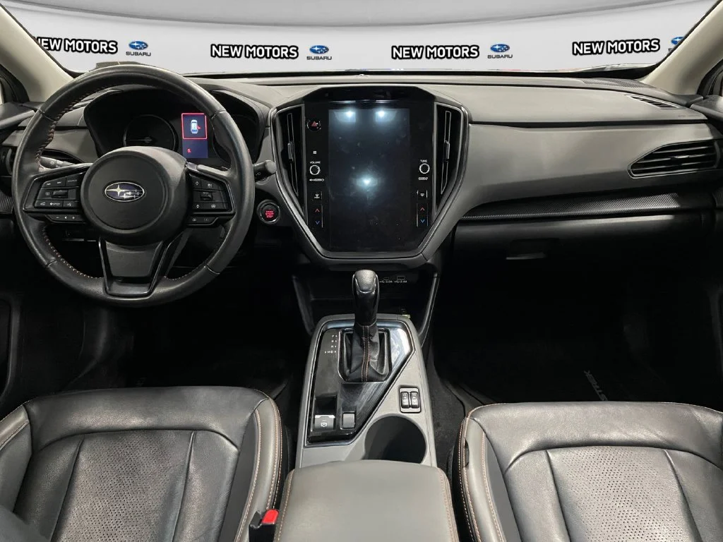 Used 2024 Ice Silver Metallic Subaru Limited image 10