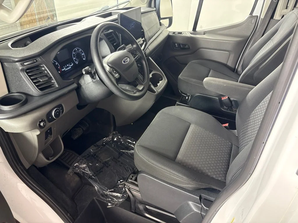 Used 2023 White Ford XLT image 27