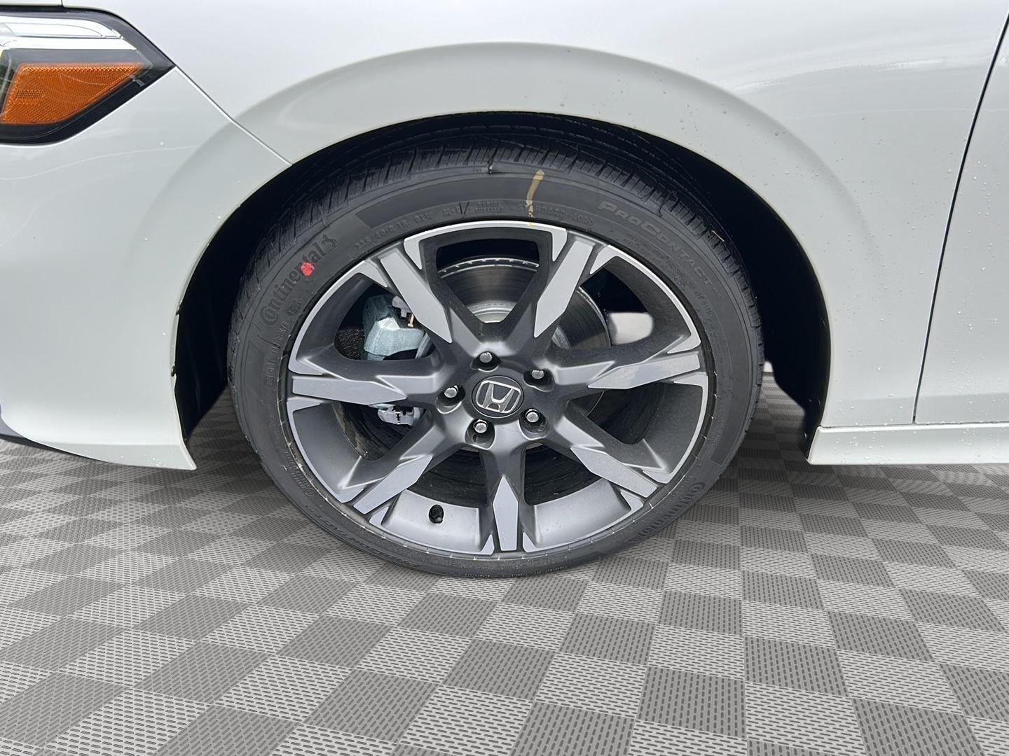 New 2026 Platinum White Pearl Honda Sport Touring image 3