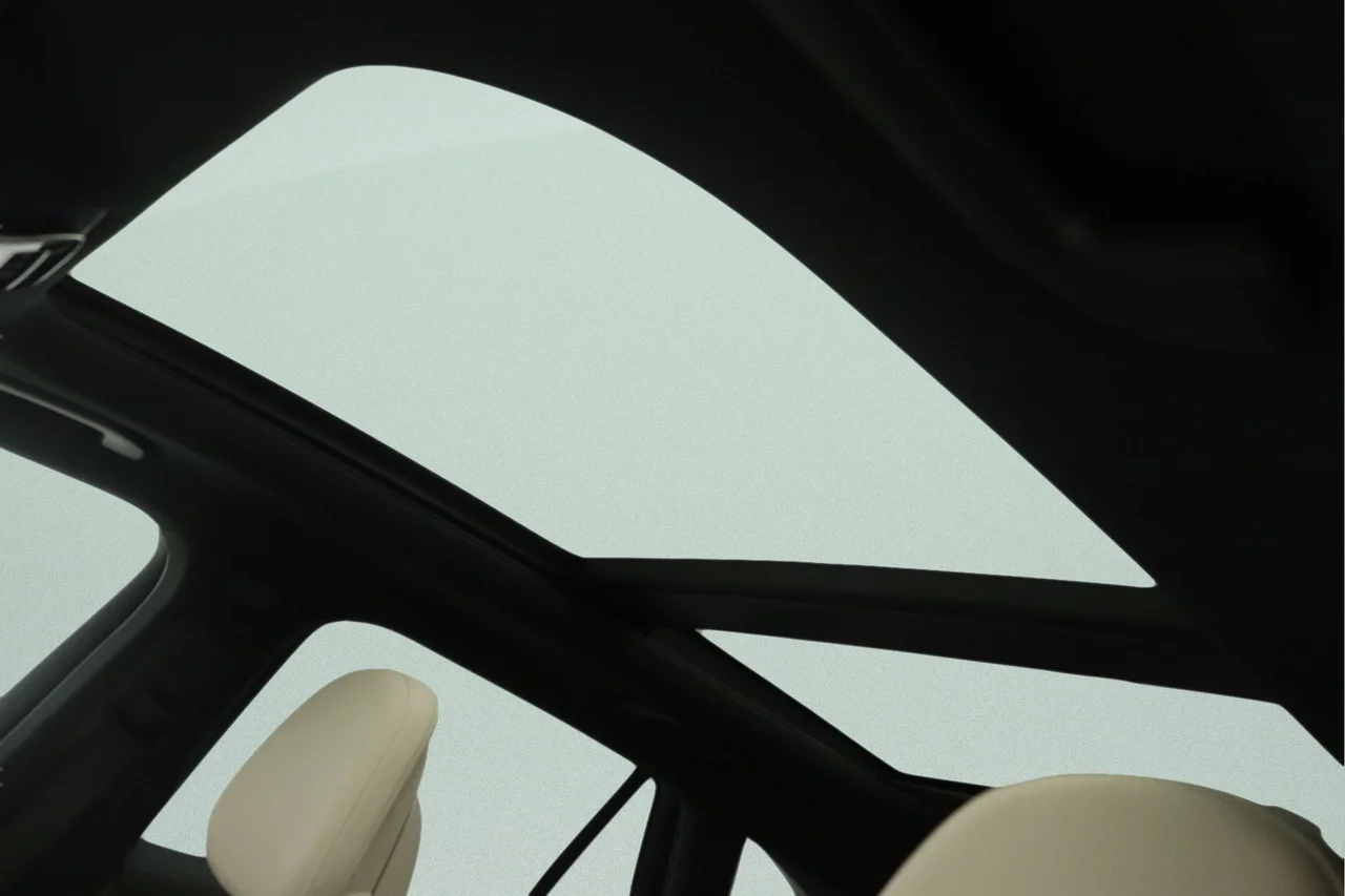 New 2026 Starling Blue Metallic Mercedes-Benz 300 image 10