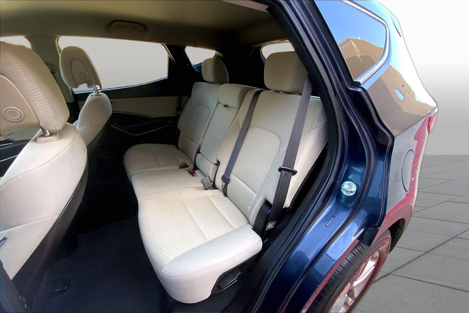 Used 2017 Marlin Blue Hyundai 2.4L image 21