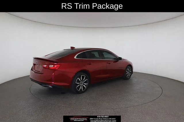 Used 2021 Red Chevrolet RS image 19