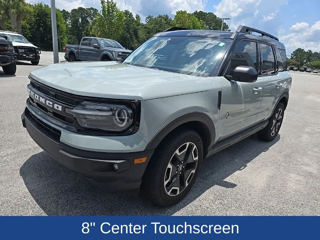Used 2022 Cactus Green / Gray Ford Outer Banks image 3
