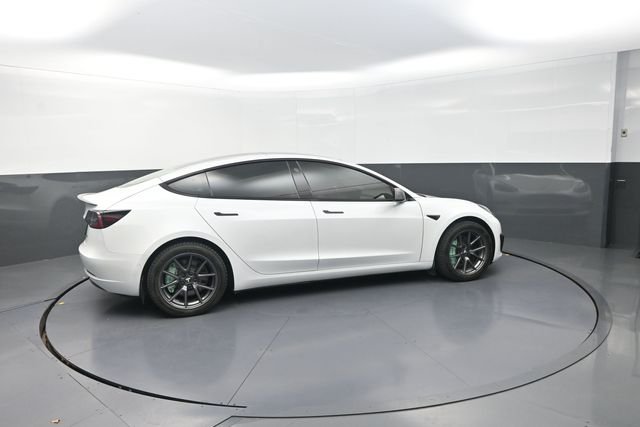 Used 2022  Tesla Long Range image 10