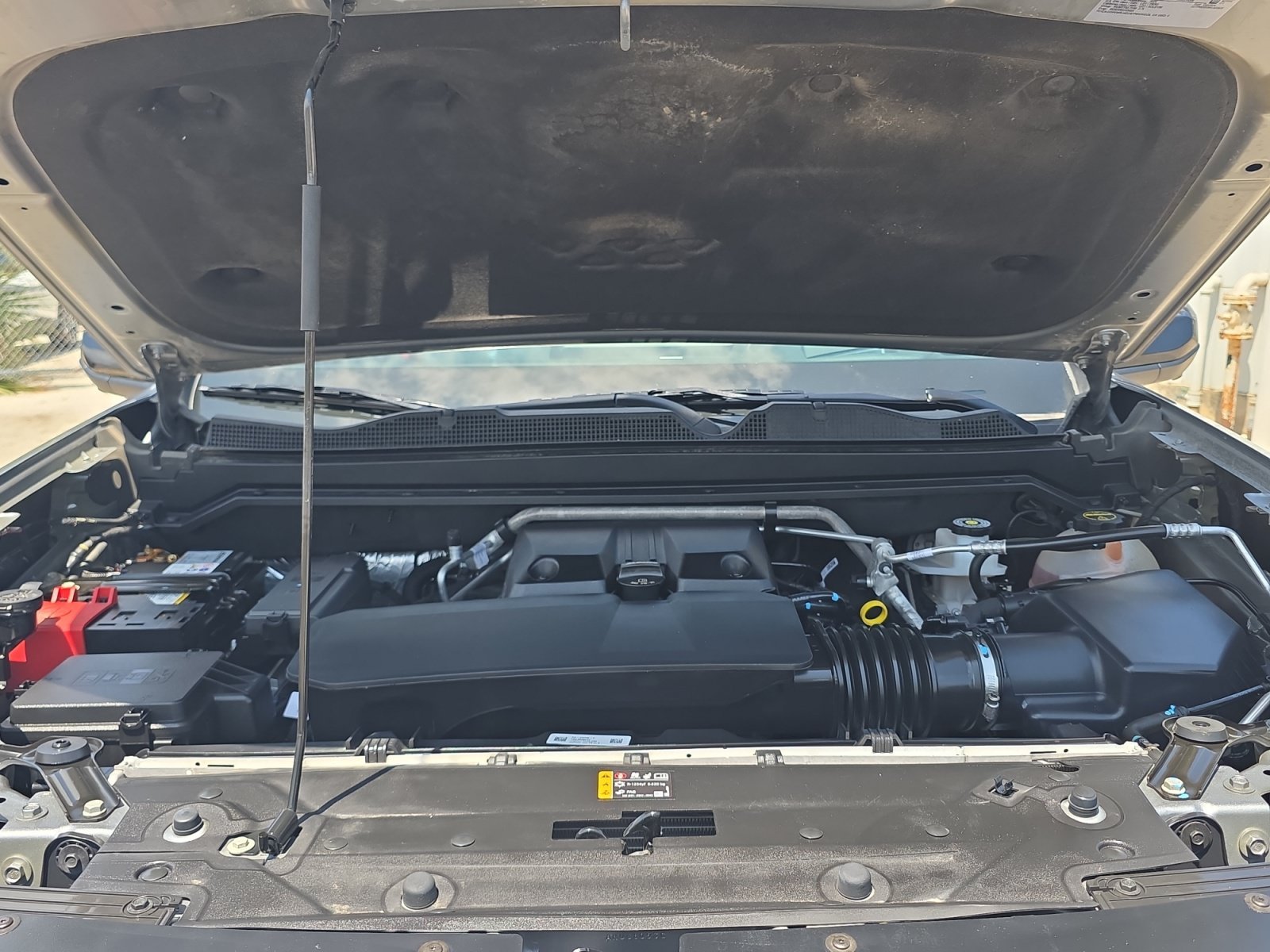 Used 2024 Sterling Metallic GMC 4WD AT4X image 20