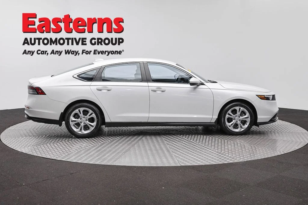 Used 2023 White Honda LX image 4