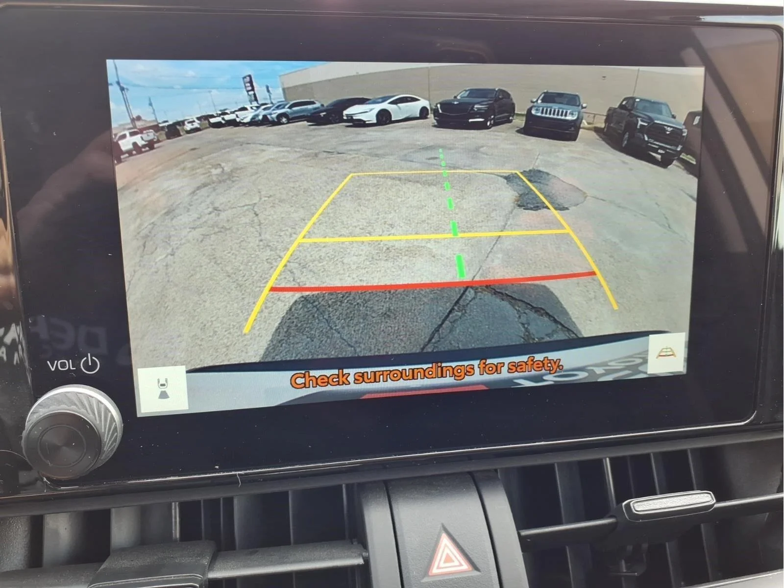 Used 2025 Ice Cap Toyota XLE image 27