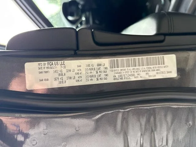 Used 2018 Crystal Metallic Jeep Limited image 23