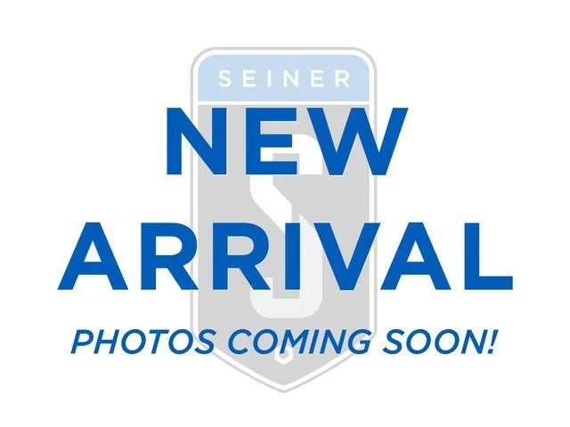 Used 2018 Silver Sky Metallic Toyota XLE image 34