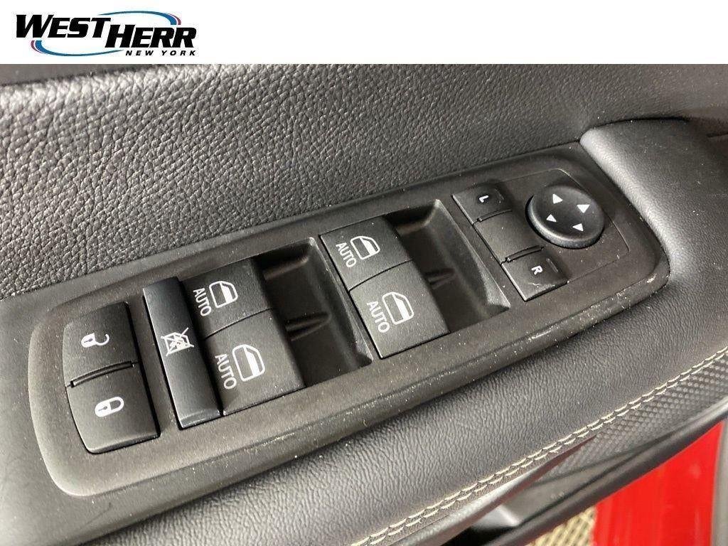 Used 2026 Red Hot Pearlcoat Chrysler Select AWD image 14