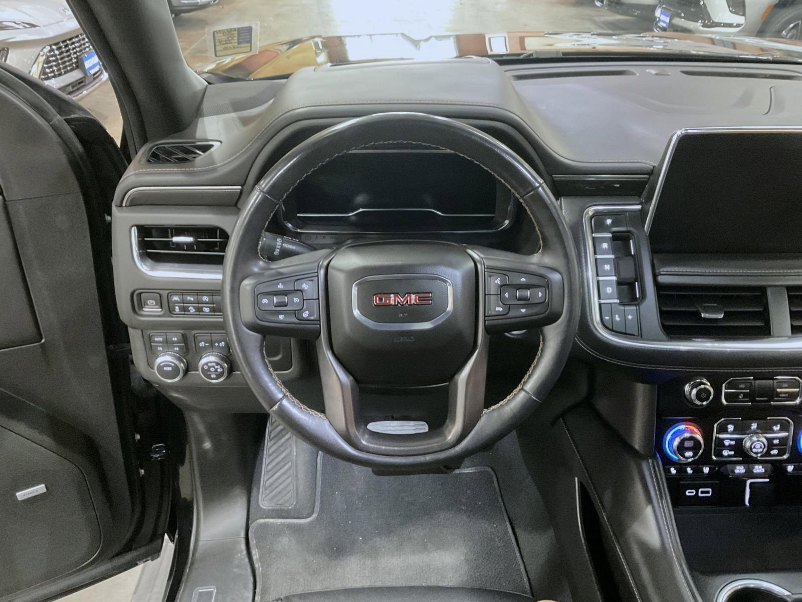 2023 GMC Yukon XL AT4 - Photo 11